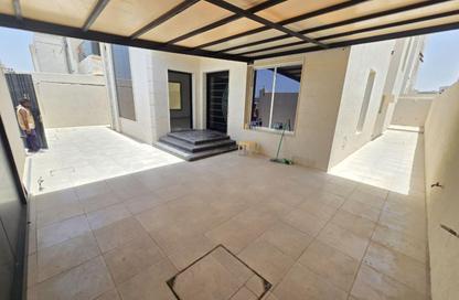 Villa - 5 Bedrooms - 7 Bathrooms for sale in Al Yasmeen 1 - Al Yasmeen - Ajman