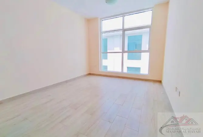161399402 - Property Image 3