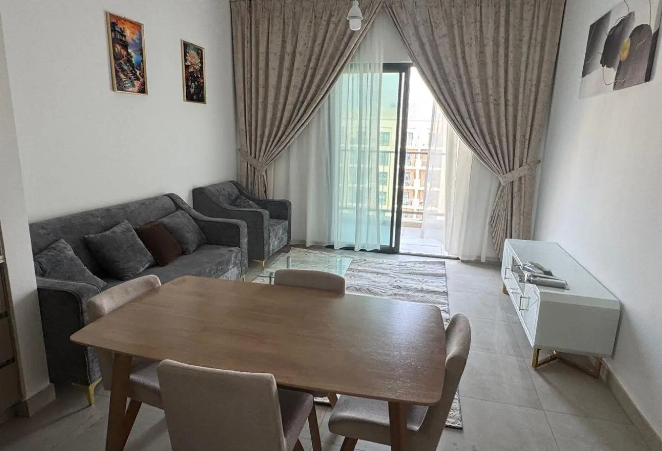 104248002 - Property Main Image