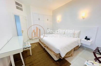 Apartment - 2 Bedrooms - 2 Bathrooms for rent in Tourist Club Area - Abu Dhabi