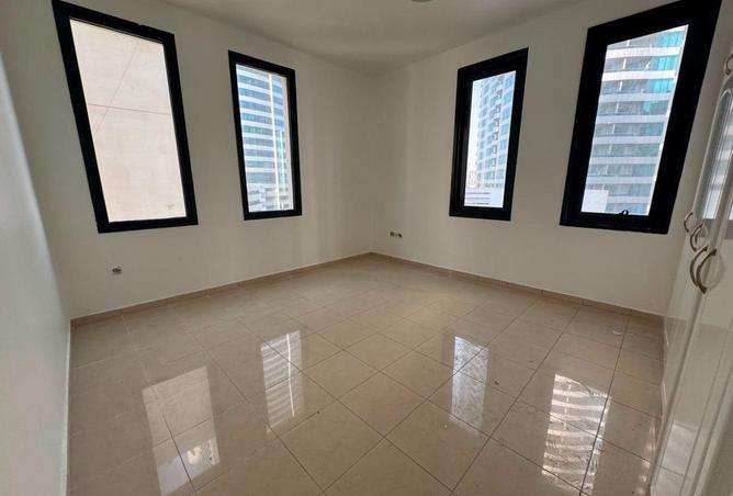 114182401 - Property Image 3