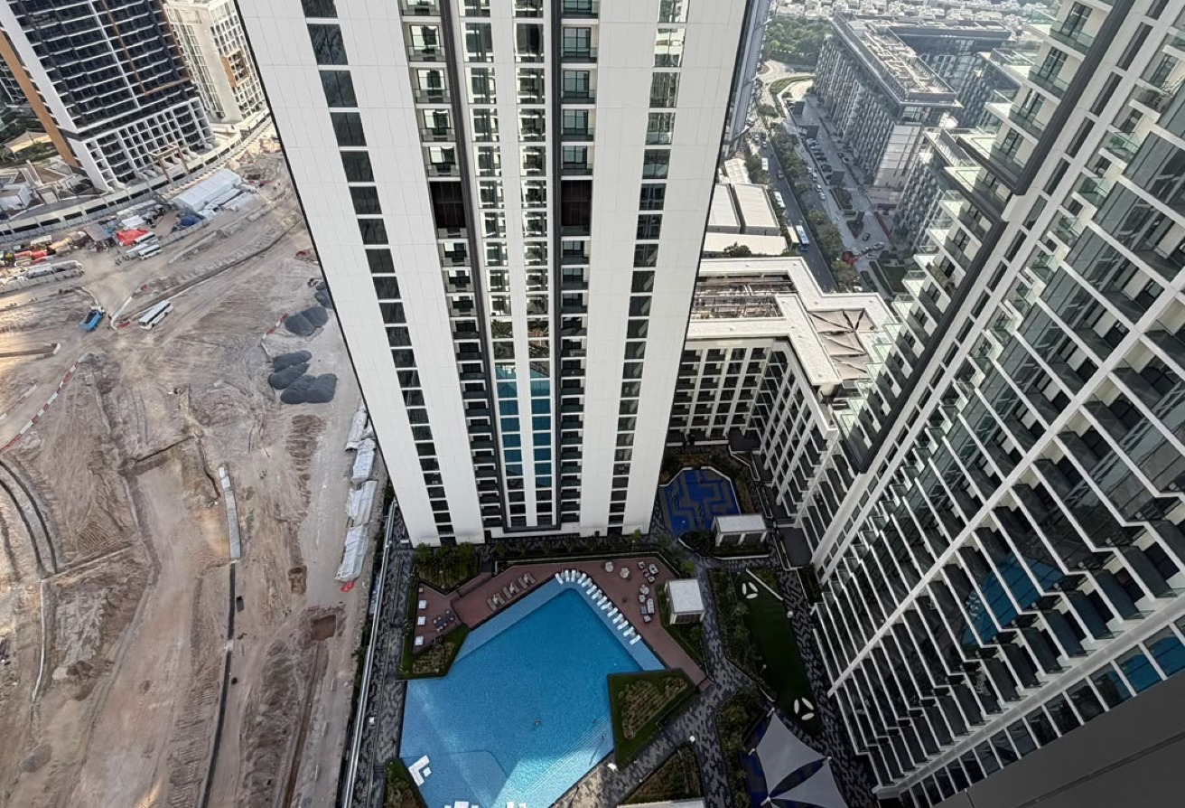 Modern 1BR Apartment | Waterfront & Downtown Views