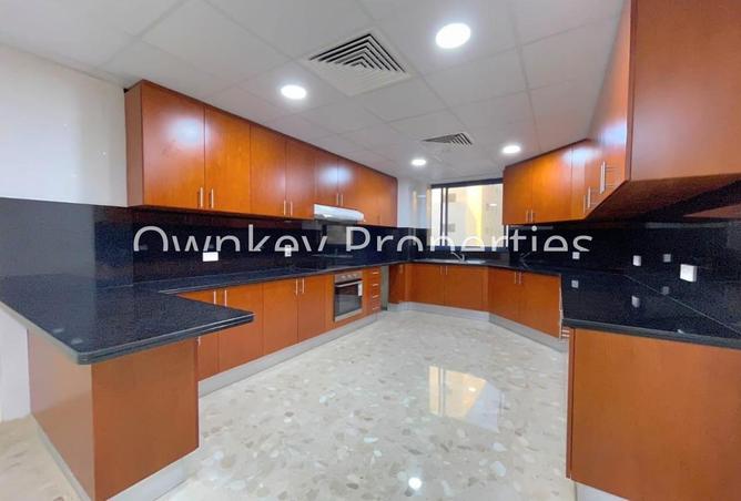 Family Building | Huge 4BHK | Modern Finishing