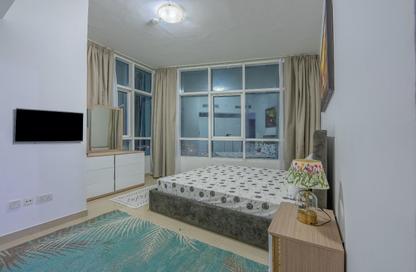 Apartment - 2 Bedrooms - 2 Bathrooms for sale in Beach Tower 2 - Al Khan Lagoon - Al Khan - Sharjah