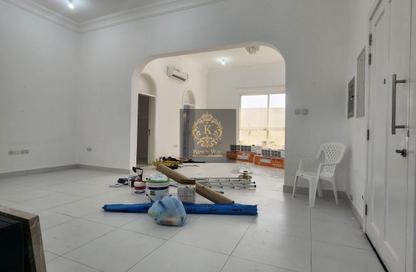 Apartment - 2 - 2 for rent in Shakhbout City - Abu Dhabi Apartment - 2 - 2 for rent in Shakhbout City - Abu Dhabi