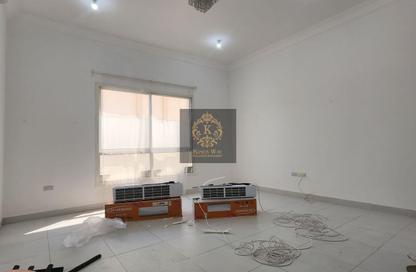 Apartment - 2 - 2 for rent in Shakhbout City - Abu Dhabi