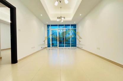 Apartment - 1 Bedroom - 2 Bathrooms for rent in Jumeirah Garden City - Al Satwa - Dubai