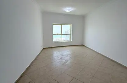 Apartment - 3 Bedrooms - 3 Bathrooms for rent in Al Khan Lagoon - Al Khan - Sharjah