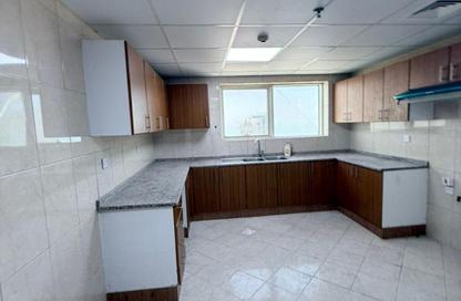Apartment - 3 Bedrooms - 3 Bathrooms for rent in Al Khan Lagoon - Al Khan - Sharjah