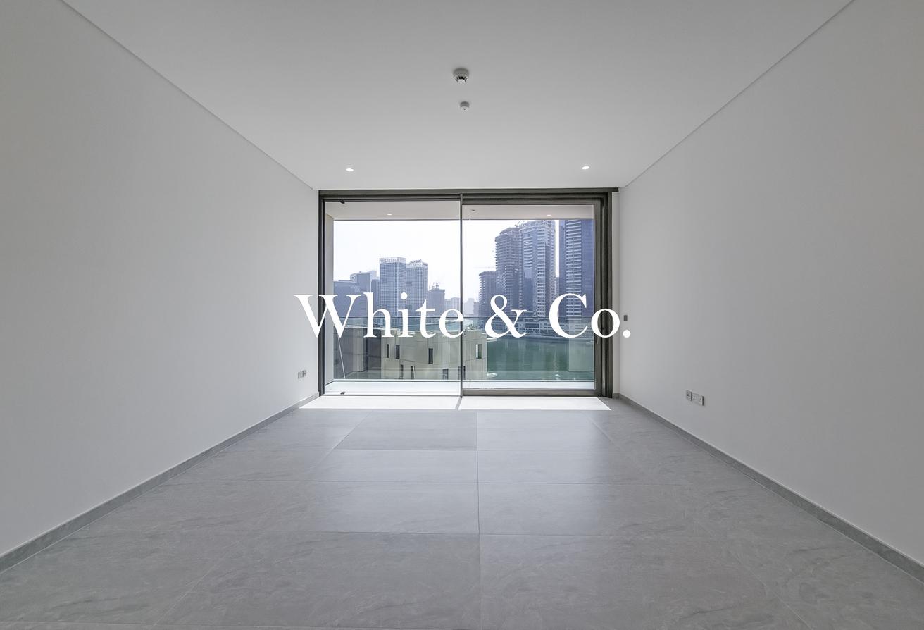 CANAL VIEW | LOWER FLOOR | LARGE LAYOUT photo 4