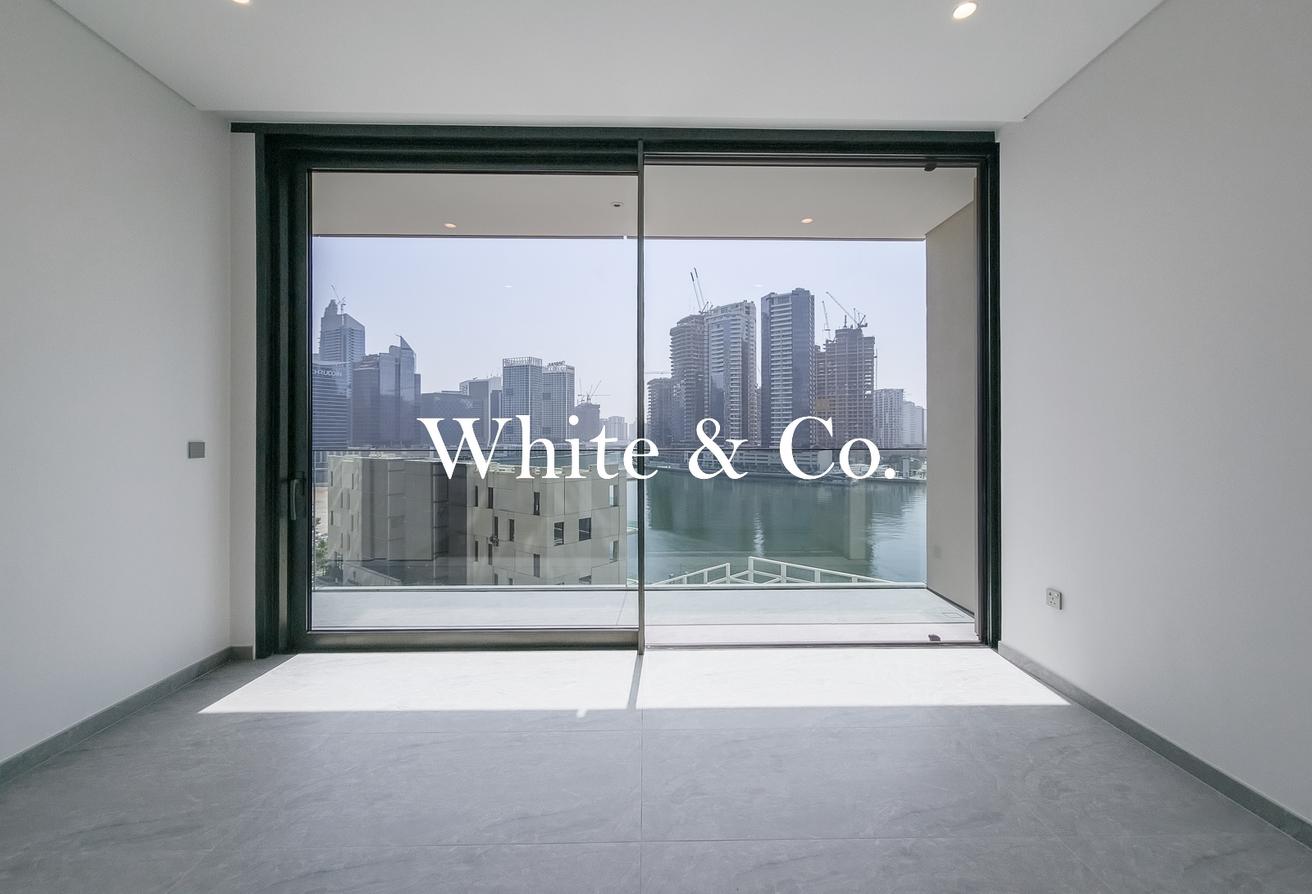 CANAL VIEW | LOWER FLOOR | LARGE LAYOUT photo 10