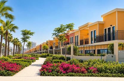 Townhouse - 5 - 6 for rent in Portofino - Damac Lagoons - Dubai