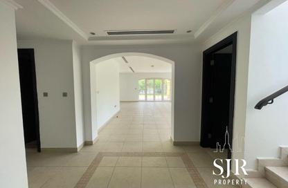 Villa - 3 Bedrooms - 4 Bathrooms for rent in District 6 - Jumeirah Park - Dubai