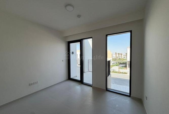 122933340 - Property Image 3