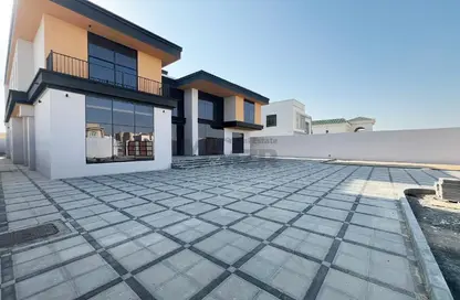 Villa - 5 Bedrooms - 7 Bathrooms for rent in Shakhbout City - Abu Dhabi