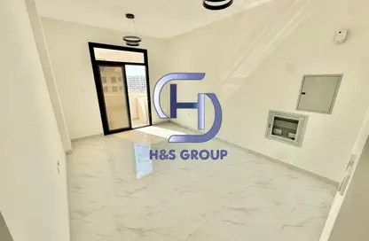 شقة - غرفة نوم - 1 حمام للايجار في الزاهية 3 - الزاهية - تجارية مويلح - الشارقة