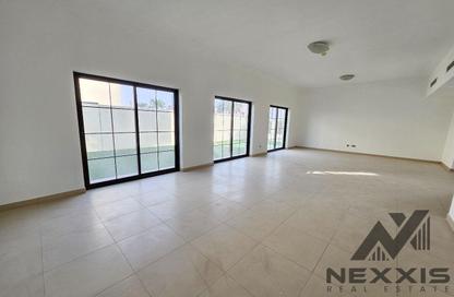 Villa - 5 - 6 for rent in Nad Al Sheba Villas - Nad Al Sheba 3 - Nad Al Sheba - Dubai