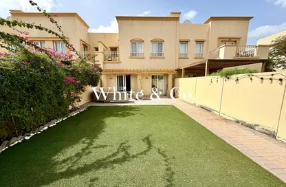 تاون هاوس - 2 غرف نوم - 3 حمامات للبيع في الينابيع 10 - الينابيع - دبي