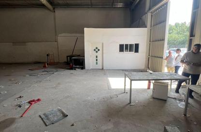 Warehouse - Studio - 1 Bathroom for rent in Industrial Area 17 - Sharjah Industrial Area - Sharjah