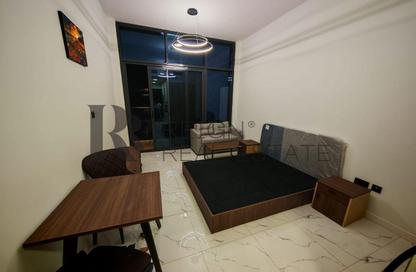 Apartment - Studio - 1 Bathroom for rent in The Gate - Masdar City - Abu Dhabi
