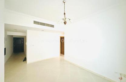 Apartment - 1 - 2 for rent in New Al Taawun Road - Al Taawun - Sharjah Apartment - 1 - 2 for rent in New Al Taawun Road - Al Taawun - Sharjah