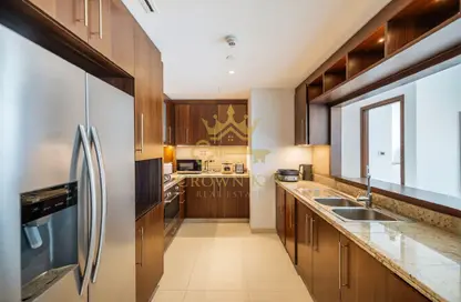 Apartment - 3 Bedrooms - 4 Bathrooms for sale in Boulevard Point - Downtown Dubai - Dubai