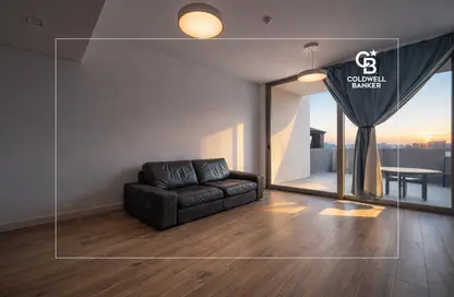 شقة - غرفة نوم - 2 حمامات للبيع في شرق 40 - الفرجان - دبي