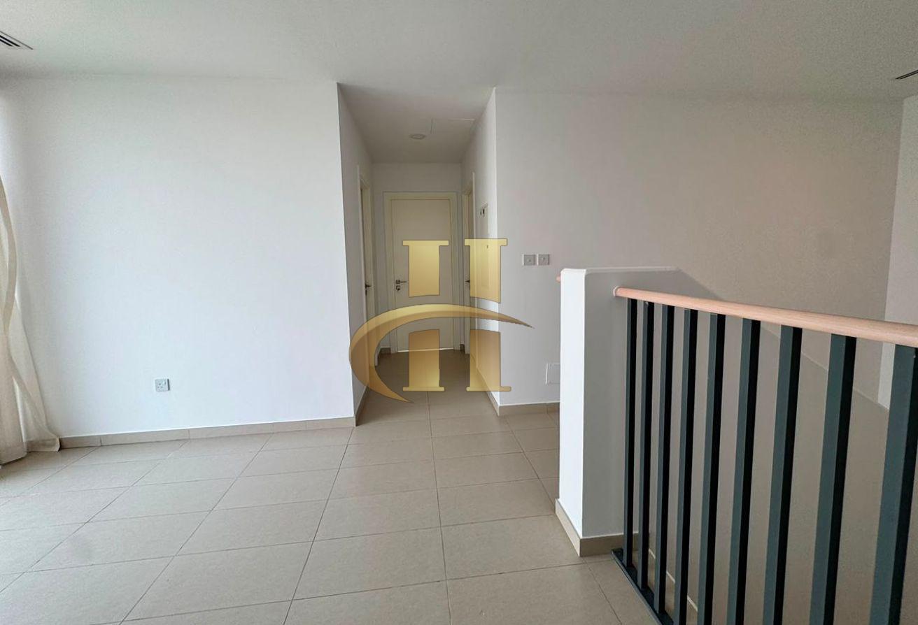Semi Detached True Corner Opposite To Park photo 12