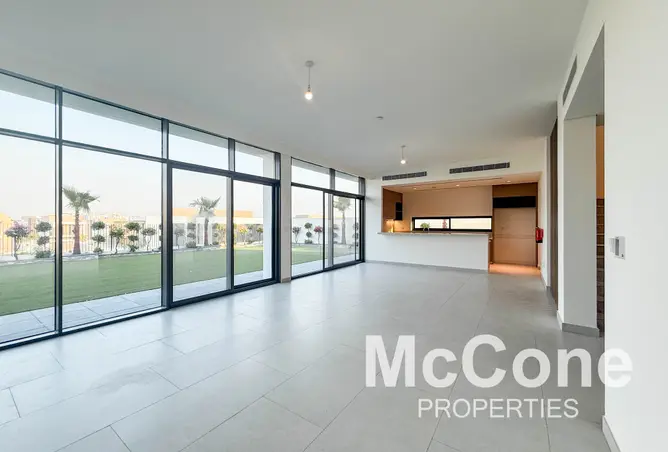 145503106 - Property Image 2