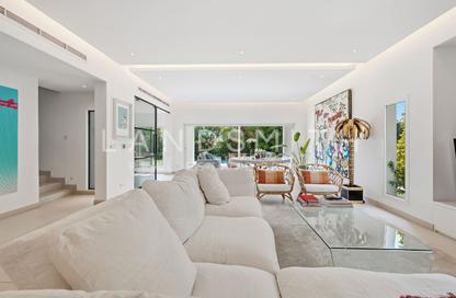 Villa - 4 - 5 for sale in Meadows 1 - Meadows - Dubai