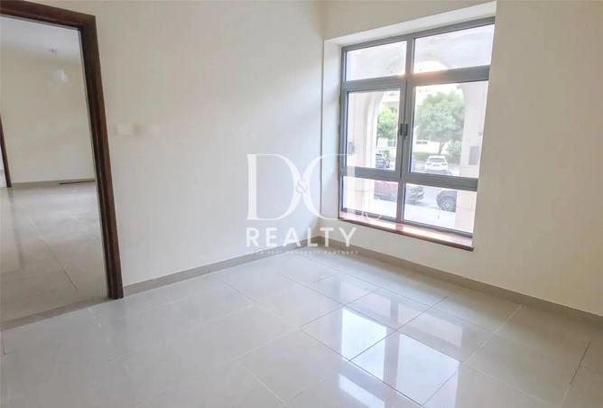 76565789 - Property Image 2