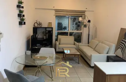 Apartment - 1 Bedroom - 2 Bathrooms for rent in Sulafa Tower - Dubai Marina - Dubai