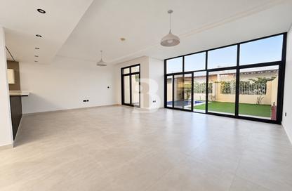 Townhouse - 4 - 3 for rent in HE Villas - Al Furjan - Dubai