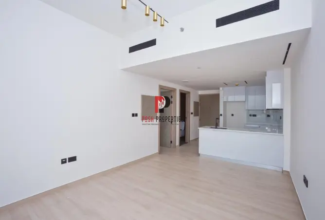 121999476 - Property Image 2