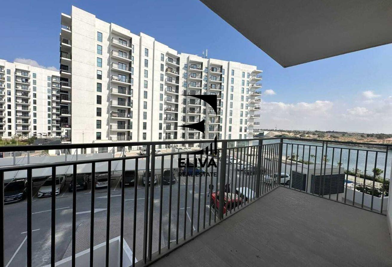 Studio w/ Balcony | Canal View | Well Maintained