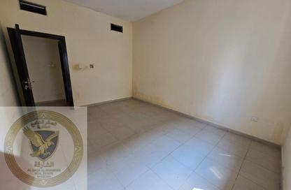 Apartment - 2 Bedrooms - 2 Bathrooms for rent in Al Qulaya'ah - Al Sharq - Sharjah