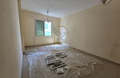 Apartment - 2 Bedrooms - 2 Bathrooms for rent in Al Qulaya'ah - Al Sharq - Sharjah Apartment - 2 Bedrooms - 2 Bathrooms for rent in Al Qulaya'ah - Al Sharq - Sharjah