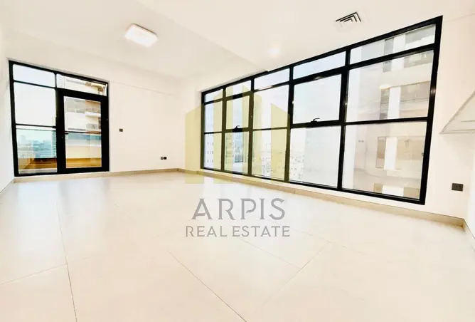 105125920 - Property Image 3