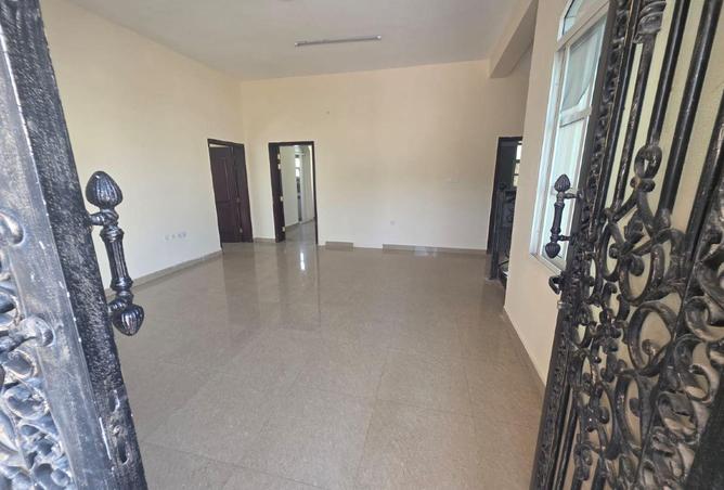 56975402 - Property Image 2