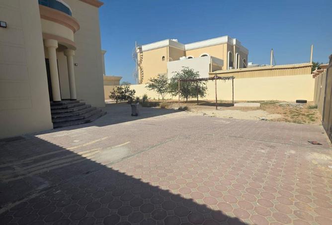 56975402 - Property Main Image