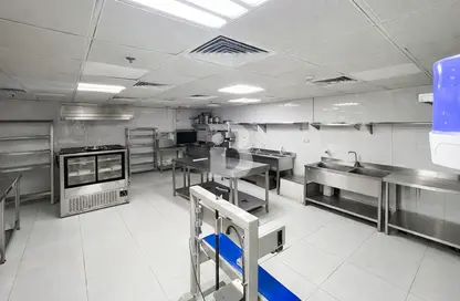 Shop - Studio for rent in MAG 214 - JLT Cluster R - Jumeirah Lake Towers - Dubai