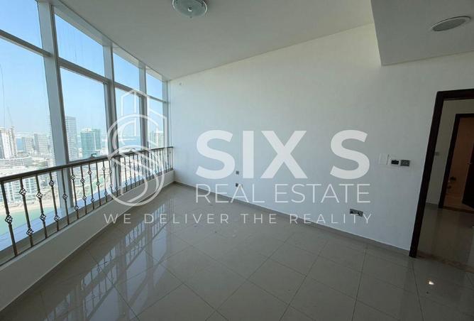 2OoutZwAROK - Property Image 2