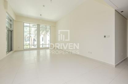 Apartment - 1 Bedroom - 2 Bathrooms for rent in The Lofts Podium - The Lofts - Downtown Dubai - Dubai