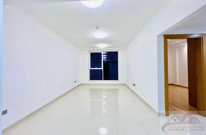 Apartment - 2 Bedrooms - 3 Bathrooms for rent in Muwaileh 29 Building - Muwaileh - Sharjah