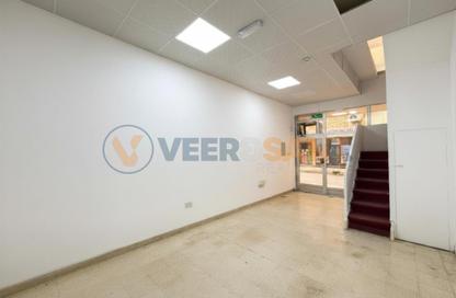 Retail - Studio for rent in Al Qusais Building - Al Qusais Residential Area - Al Qusais - Dubai