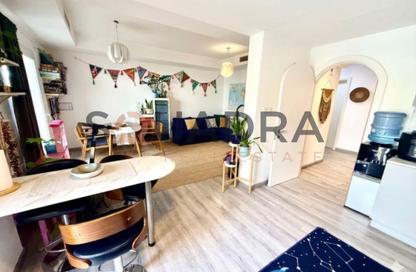 Villa - 2 Bedrooms - 3 Bathrooms for rent in Springs 2 - The Springs - Dubai Villa - 2 Bedrooms - 3 Bathrooms for rent in Springs 2 - The Springs - Dubai