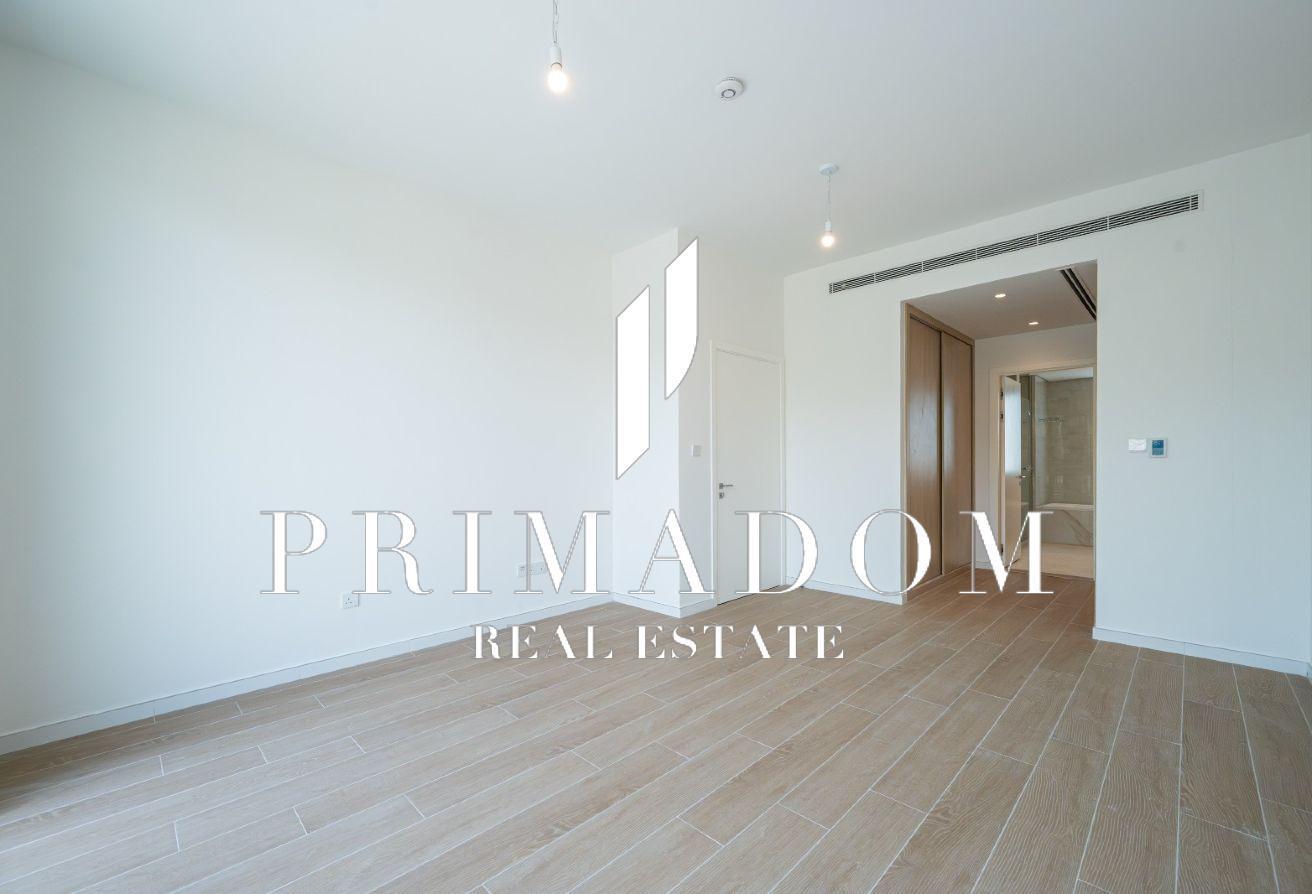 Corner Plot | Full Privacy | 4BR Townhouse | Ready photo 17