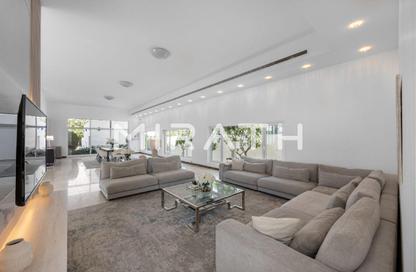 Villa - 5 Bedrooms - 6 Bathrooms for rent in Al Barsha South 1 - Al Barsha South - Al Barsha - Dubai