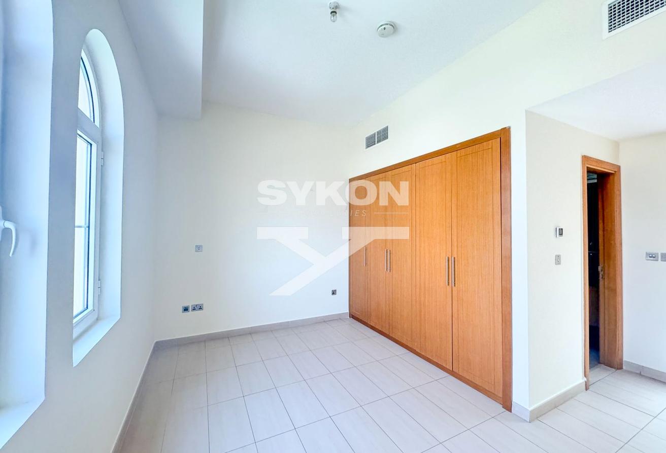 Huge 4 Bedrooms | Single Row | Landscaped Garden photo 12