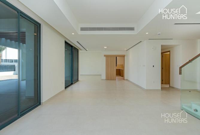 100389416 - Property Image 3